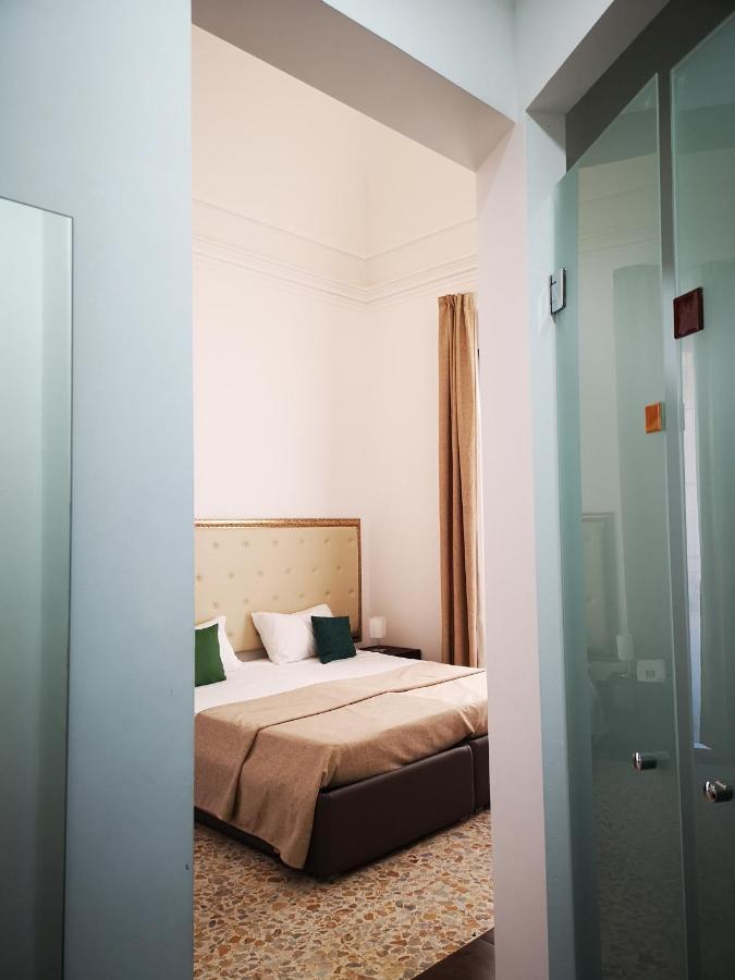 Hotel Valentino Катания Экстерьер фото
