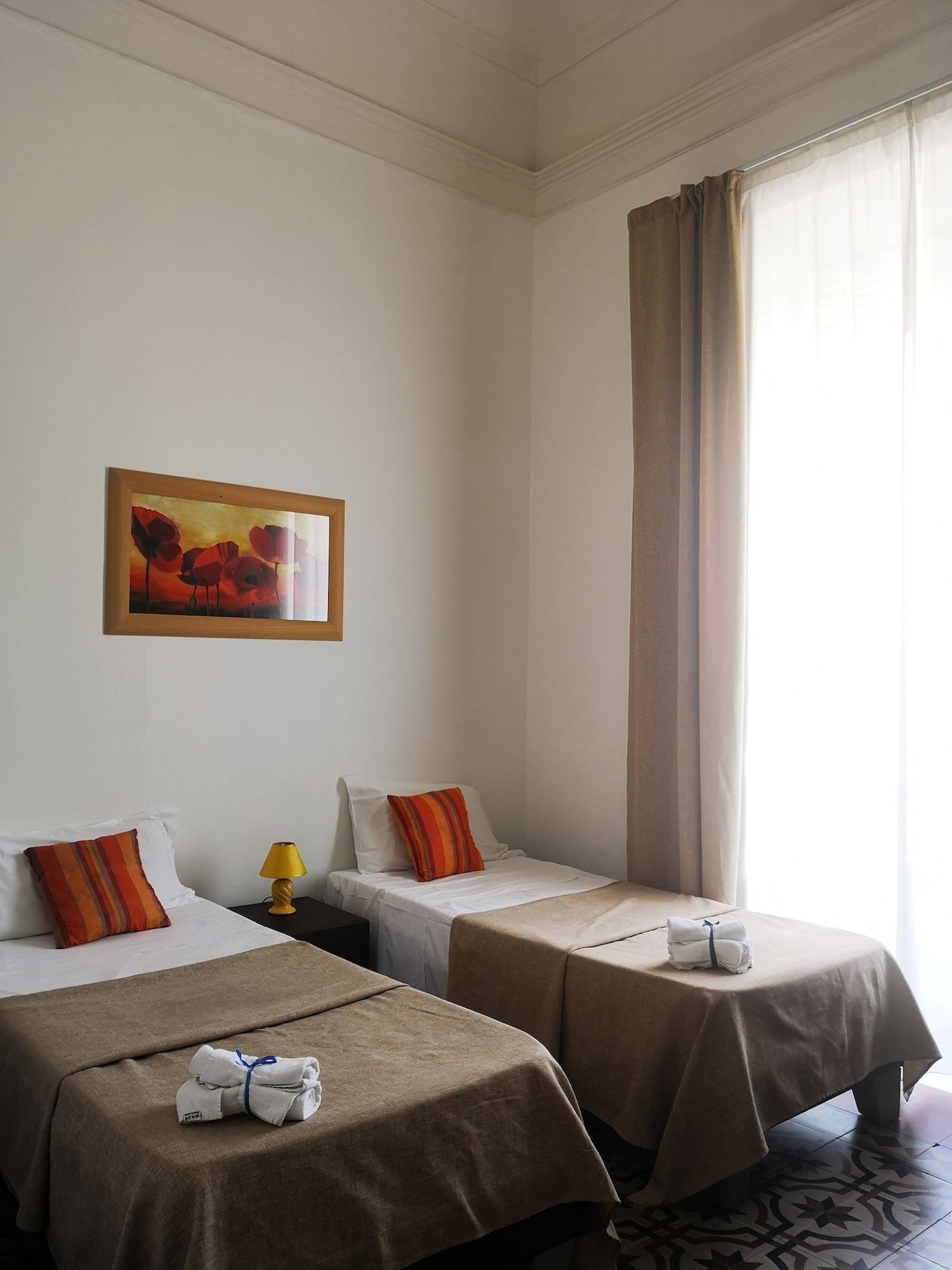 Hotel Valentino Катания Экстерьер фото