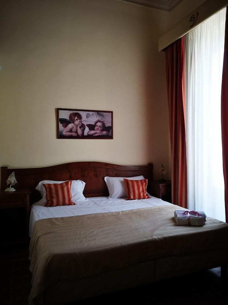 Hotel Valentino Катания Экстерьер фото