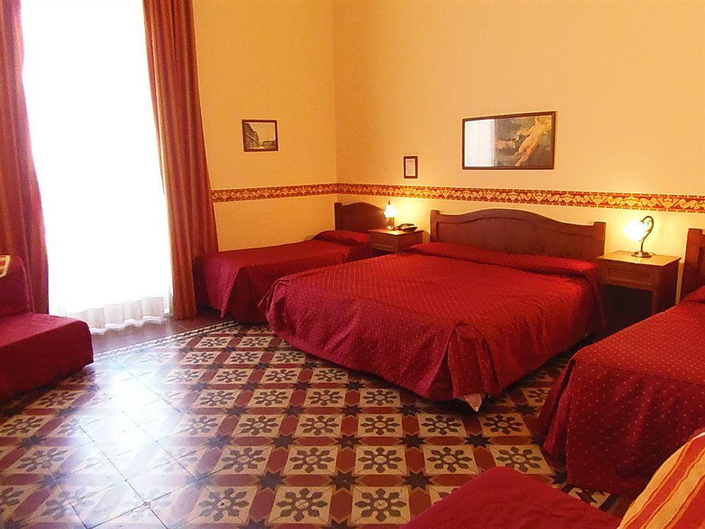 Hotel Valentino Катания Экстерьер фото